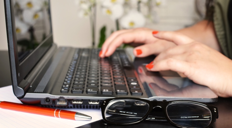 person-woman-desk-laptop