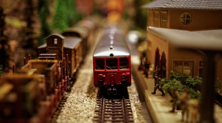 model-train-1146828_1280