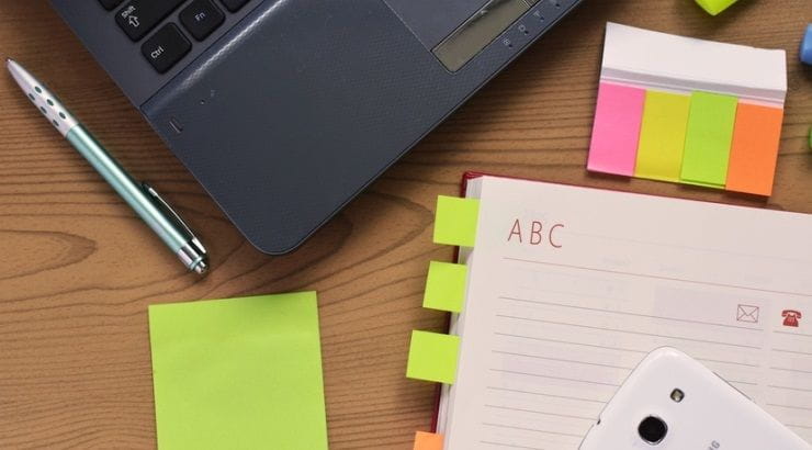 desk-laptop-notebook-pen-large