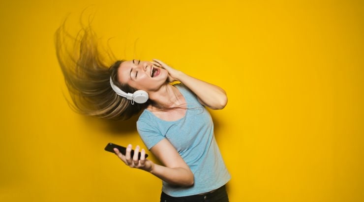 bruce-mars-DBGwy7s3QY0-unsplash