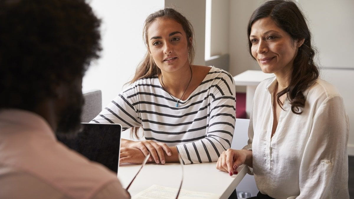college counselor meeting with family