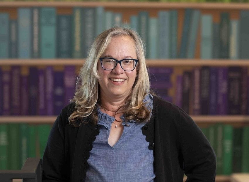 Robyn Stewart College Finance Expert